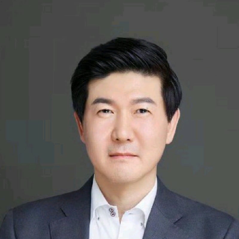 Brian Hosung Min
