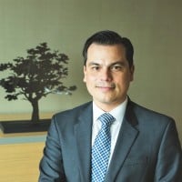 Roberto Esparza, CFA
