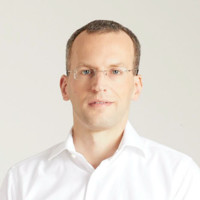 Dr. Dr. Florian Drabeck, CFA