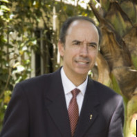 Gustavo Velez