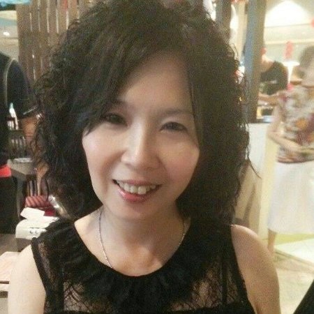 Evelyn Hong