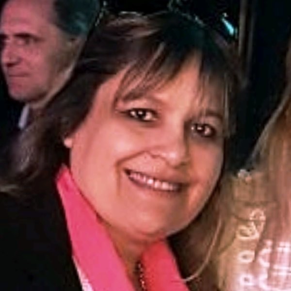 Gabriela La Cruz