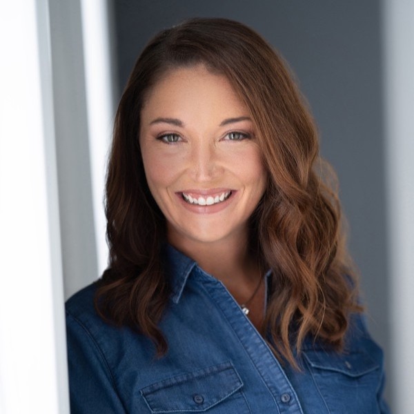 Megan Crabtree 💎Jewelry Industry Consultants