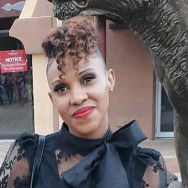 Zanele Nhlabathi